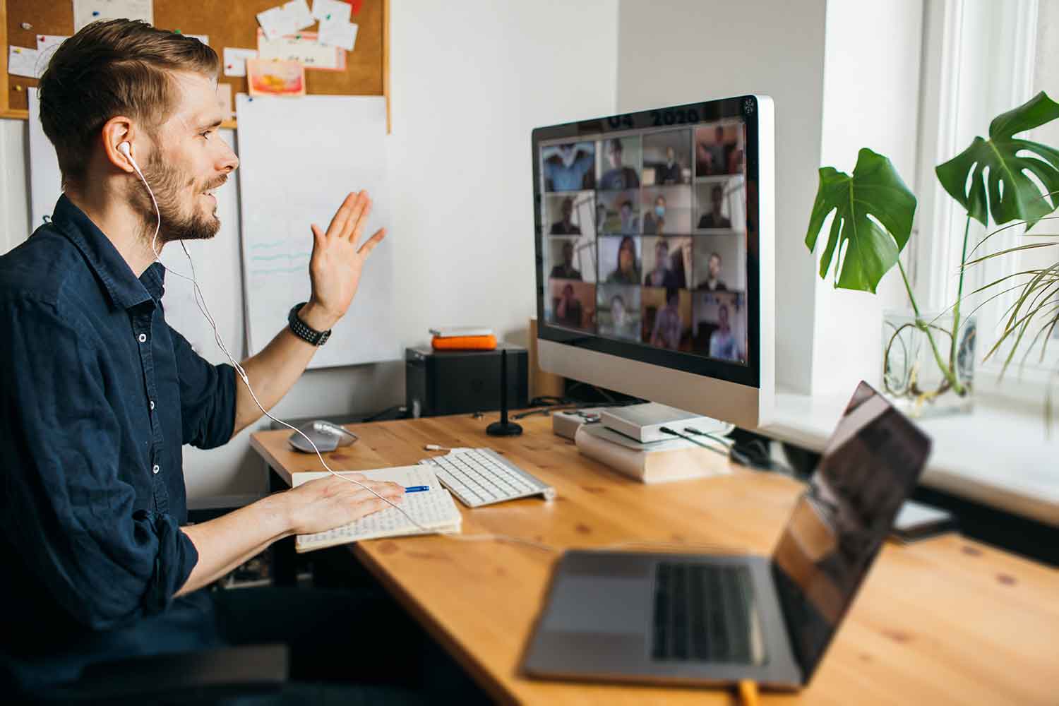 How to Run a Great Virtual Meeting at Home - by Elva Young - Tips towards  effective meetings and presentations from home office during the COVID time  - UX Collective