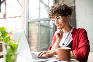 a woman is able to keep her work hours while in treatment with RCA workflex