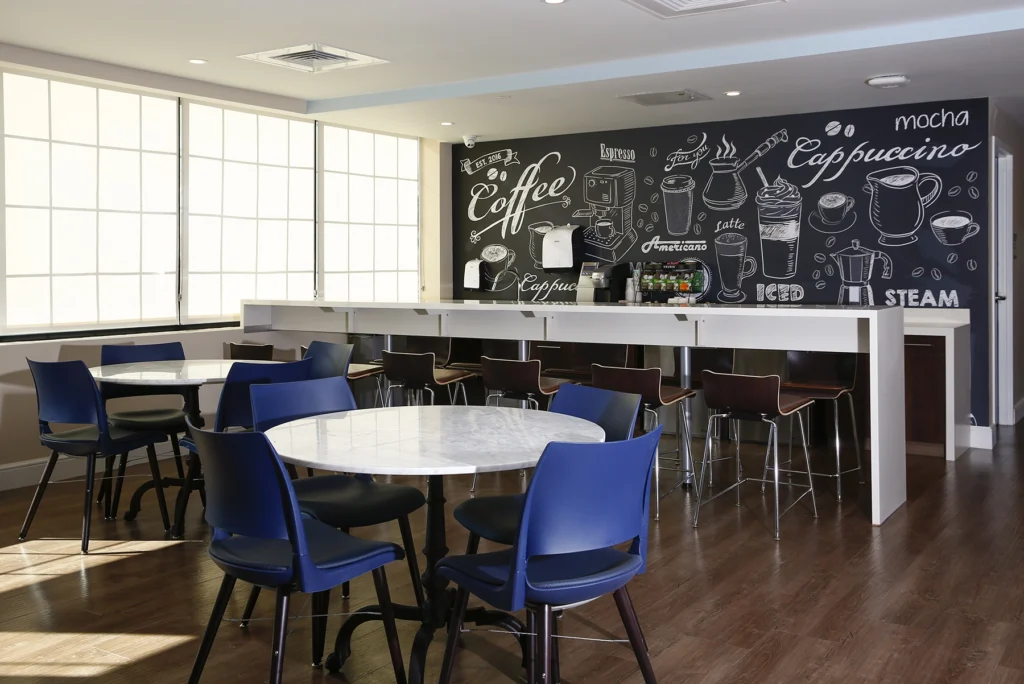 Modern caf&eacute; with seating and decor